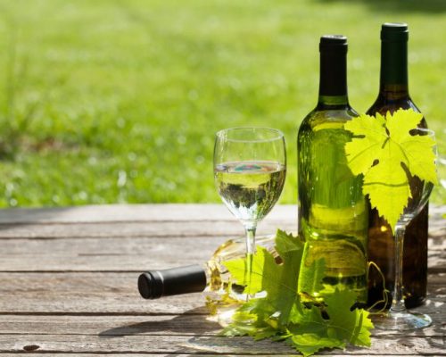 white-wine-2021-04-02-19-25-13-utc (1)